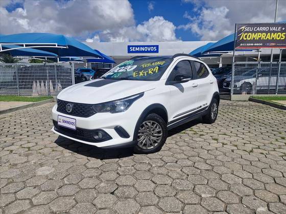 FIAT ARGO 1.3 FIREFLY FLEX TREKKING MANUAL FIAT ARGO 1.3 FIREFLY FLEX TREKKING MANUAL